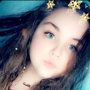 Meet your Posher, Elise